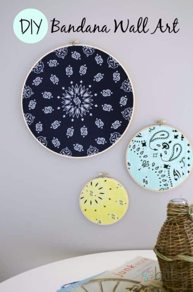 DIY Ideas With Bandanas - DIY Bandana Wall Art - Bandana Crafts and Decor Projects Made With A Bandana - No Sew Ideas, Bags, Bracelets, Hats, Halter Tops, Blankets and Quilts, Headbands, Simple Craft Project Tutorials for Kids and Teens - Home Decoration and Country Themed Crafts To Make and Sell On Etsy #crafts #country #diy
