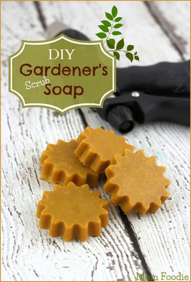 DIY Soap Recipes - DIY Gardener’s Scrub Soap - Melt and Pour, Homemade Recipe Without Lye - Natural Soap crafts for Kids - Shea Butter, Essential Oils, Easy Ides With 3 Ingredients - soap recipes with step by step tutorials #soap #diygifts
