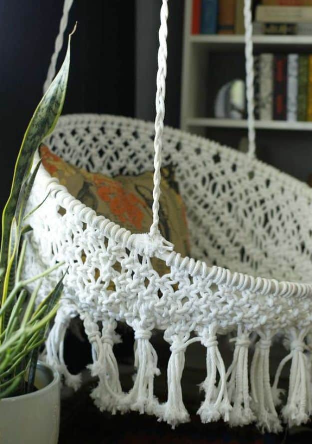 Macrame Crafts - DIY Hanging Macramé Chair - DIY Ideas and Easy Macrame Projects for Home Decor, Gifts and Wall Art - Cool Bracelets, Plant Holders, Beautiful Dream Catchers, Things To Make and Sell on Etsy, How To Make Knots for Your Macrame Craft Projects, Fun Ideas Even Kids and Teens Can Make #macrame #crafts #diyideas