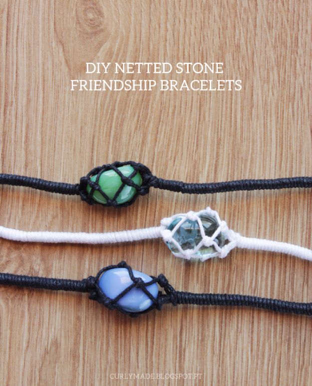 Macrame Crafts - DIY Netted Stone Friendship Bracelets - DIY Ideas and Easy Macrame Projects for Home Decor, Gifts and Wall Art - Cool Bracelets, Plant Holders, Beautiful Dream Catchers, Things To Make and Sell on Etsy, How To Make Knots for Your Macrame Craft Projects, Fun Ideas Even Kids and Teens Can Make #macrame #crafts #diyideas