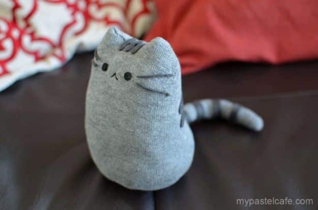 DIY Ideas With Cats - DIY Pusheen Sock Plush - Cute and Easy DIY Projects for Cat Lovers - Wall and Home Decor Projects, Things To Make and Sell on Etsy - Quick Gifts to Make for Friends Who Have Kittens and Kitties - Homemade No Sew Projects- Fun Jewelry, Cool Clothes, Pillows and Kitty Accessories 