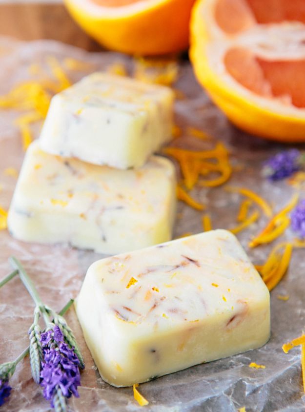 DIY Soap Recipes - Grapefruit Lavender Soap and Coconut Mint Soap - Melt and Pour, Homemade Recipe Without Lye - Natural Soap crafts for Kids - Shea Butter, Essential Oils, Easy Ides With 3 Ingredients - soap recipes with step by step tutorials #soap #diygifts