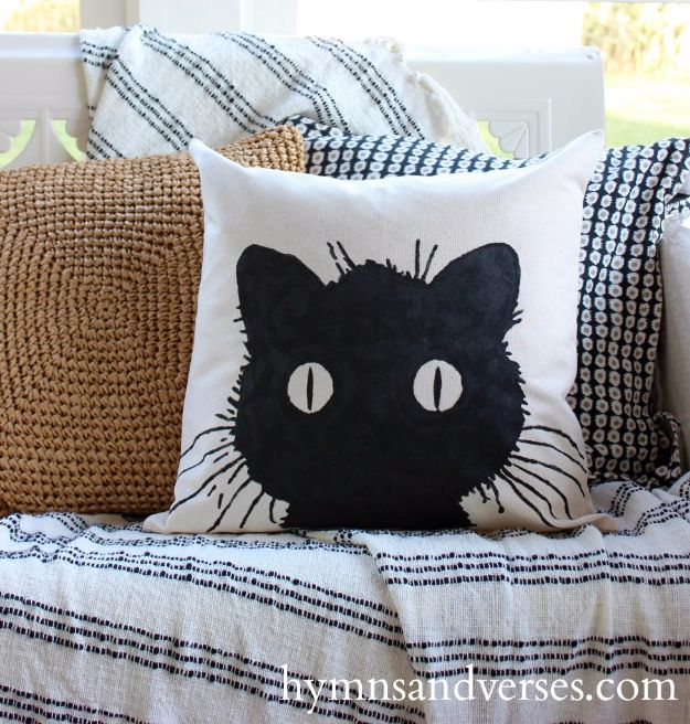 DIY Ideas With Cats - No Sew DIY Black Cat Pillow Cover - Cute and Easy DIY Projects for Cat Lovers - Wall and Home Decor Projects, Things To Make and Sell on Etsy - Quick Gifts to Make for Friends Who Have Kittens and Kitties - Homemade No Sew Projects- Fun Jewelry, Cool Clothes, Pillows and Kitty Accessories 