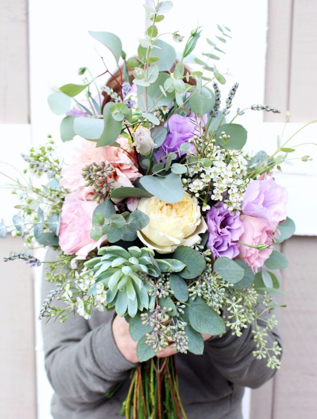 DIY Flowers for Weddings - Romantic Rustic Florals - Centerpieces, Bouquets, Arrangements for Wedding Ceremony - Aisle Ideas, Rustic Bouquet Projects - Paper, Cheap, Fake Floral, Silk Flower Centerpiece To Make For Brides on A Budget - Decor for Spring, Summer, Winter and Fall http://diyjoy.com/diy-flowers-for-weddings