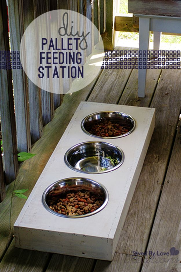 DIY Pet Bowls And Feeding Stations - DIY Wood Pallet Dog Feeder - Easy Ideas for Serving Dog and Cat Food, Ways to Raise and Store Bowls - Organize Your Dog Food and Water Bowl With These Cute and Creative Ideas for Dogs and Cats- Monogram, Painted, Personalized and Rustic Crafts and Projects http://diyjoy.com/diy-pet-bowls-feeding-station