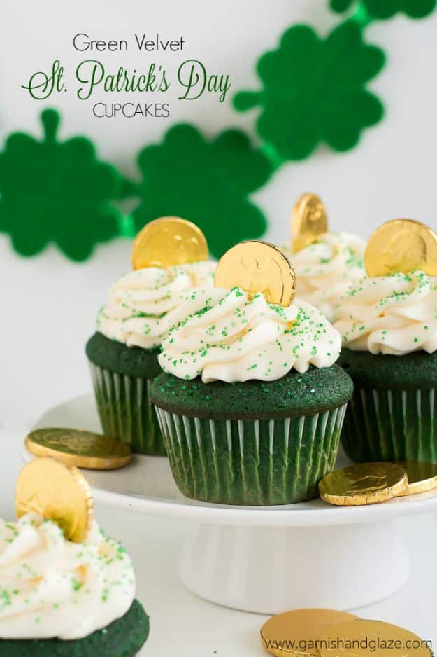 St Patrick's Day Food and Recipe Ideas - Green Velvet St. Patrick’s Day Cupcakes - DIY St. Patrick's Day Party Recipes for Dinner, Desserts, Cookies, Cakes, Snacks, Dips and Drinks - Green Shamrocks, Leprechauns and Cute Party Foods - Easy Appetizers and Healthy Treats for Adults and Kids To Make - Potluck, Crockpot, Traditional and Corned Beef http://diyjoy.com/st-patricks-day-recipes