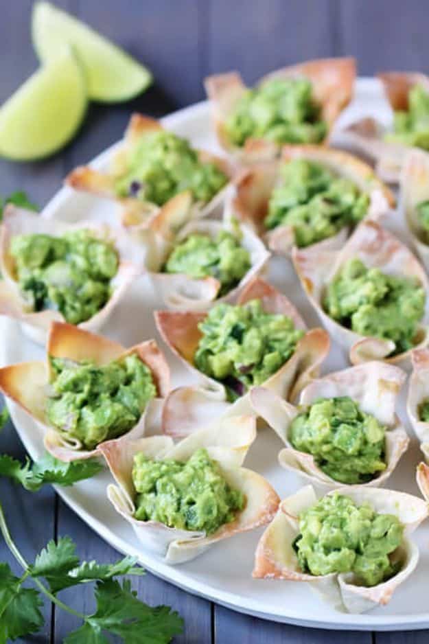 St Patrick's Day Food and Recipe Ideas - Guacamole Cups - DIY St. Patrick's Day Party Recipes for Dinner, Desserts, Cookies, Cakes, Snacks, Dips and Drinks - Green Shamrocks, Leprechauns and Cute Party Foods - Easy Appetizers and Healthy Treats for Adults and Kids To Make - Potluck, Crockpot, Traditional and Corned Beef http://diyjoy.com/st-patricks-day-recipes