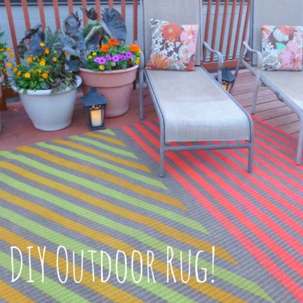 DIY Rugs - Insanely Awesome DIY Outdoor Rug - Ideas for An Easy Handmade Rug for Living Room, Bedroom, Kitchen Mat and Cheap Area Rugs You Can Make - Stencil Art Tutorial, Painting Tips, Fabric, Yarn, Old Denim Jeans, Rope, Tshirt, Pom Pom, Fur, Crochet, Woven and Outdoor Projects - Large and Small Carpet #diyrugs #diyhomedecor
