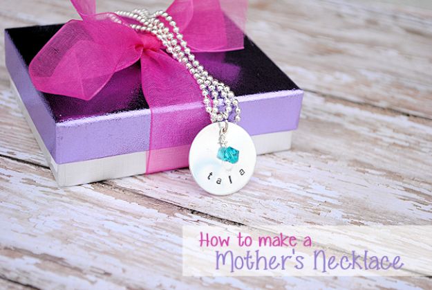 Best Mothers Day Ideas - Mother's Necklace - Easy and Cute DIY Projects to Make for Mom - Cool Gifts and Homemade Cards, Gift in A Jar Ideas - Cheap Things You Can Make for Your Mother http://diyjoy.com/diy-mothers-day-ideas