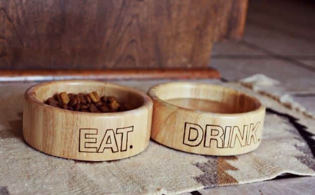 DIY Pet Bowls And Feeding Stations - Wood Dog Bowl Project - Easy Ideas for Serving Dog and Cat Food, Ways to Raise and Store Bowls - Organize Your Dog Food and Water Bowl With These Cute and Creative Ideas for Dogs and Cats- Monogram, Painted, Personalized and Rustic Crafts and Projects http://diyjoy.com/diy-pet-bowls-feeding-station