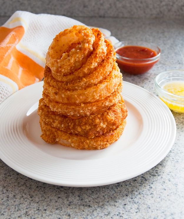 Gluten Free Appetizers - Baked Parmesan Gluten-Free Onion Rings - Easy Flourless and Glutenfree Snacks, Wraps, Finger Foods and Snack Recipes - Recipe Ideas for Gluten Free Diets #glutenfree 