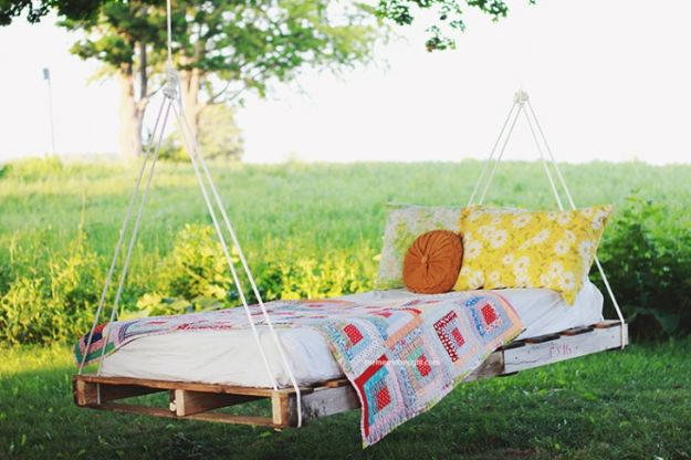 DIY Patio Furniture Ideas - DIY Pallet Swing Bed - Cheap Do It Yourself Porch and Easy Backyard Furniture, Rocking Chairs, Swings, Benches, Stools and Seating Tutorials - Dining Tables from Pallets, Cinder Blocks and Upcyle Ideas - Sectional Couch Plans With Cushions - Makeover Tips for Existing Furniture #diyideas #outdoors #diy #backyardideas #diyfurniture #patio #diyjoy http://diyjoy.com/diy-patio-furniture-ideas