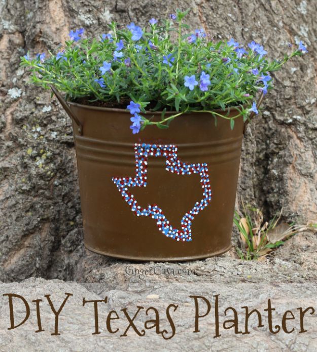 DIY Ideas For Everyone Who Loves Texas - DIY Texas Planter - Cute Lone Star State Crafts In The Shape of Texas - Best Texan Quotes, Sayings and Signs for Your Porch and Home - Easy Texas Themed Decorating Ideas - Country Crafts, Rustic Home Decor, String Art and Map Projects Shaped Like Texas - Decor for Living Room, Bedroom, Bathroom, Kitchen and Yard http://diyjoy.com/diy-ideas-Texas