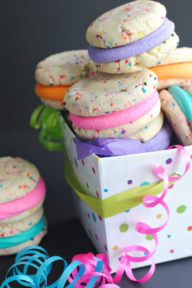 Best Recipes To Teach Your Kids To Cook - Funfetti Whoopie Pies - Easy Ideas To Show Children How to Prepare Food - Kid Friendly Recipes That Boys and Girls Can Make Themselves - No Bake, 5 Minute Foods, Healthy Snacks, Salads, Dips, Roll Ups, Vegetables and Simple Desserts - Recipes To Learn How To Make Fun Food http://diyjoy.com/best-recipes-teach-kids-to-cook