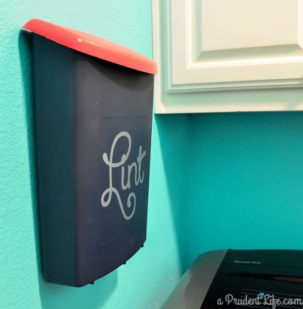 DIY Trash Cans - Laundry Lint Bin - Easy Do It Yourself Projects to Make Cute, Decorative Trash Cans for Bathroom, Kitchen and Bedroom - Trash Can Makeover, Hidden Kitchen Storage With Pull Out Cabinet - Lids, Liners and Painted Decor Ideas for Updating the Bin #diykitchen #diybath #trashcans #diy #diyideas #diyjoy http://diyjoy.com/diy-trash-cans