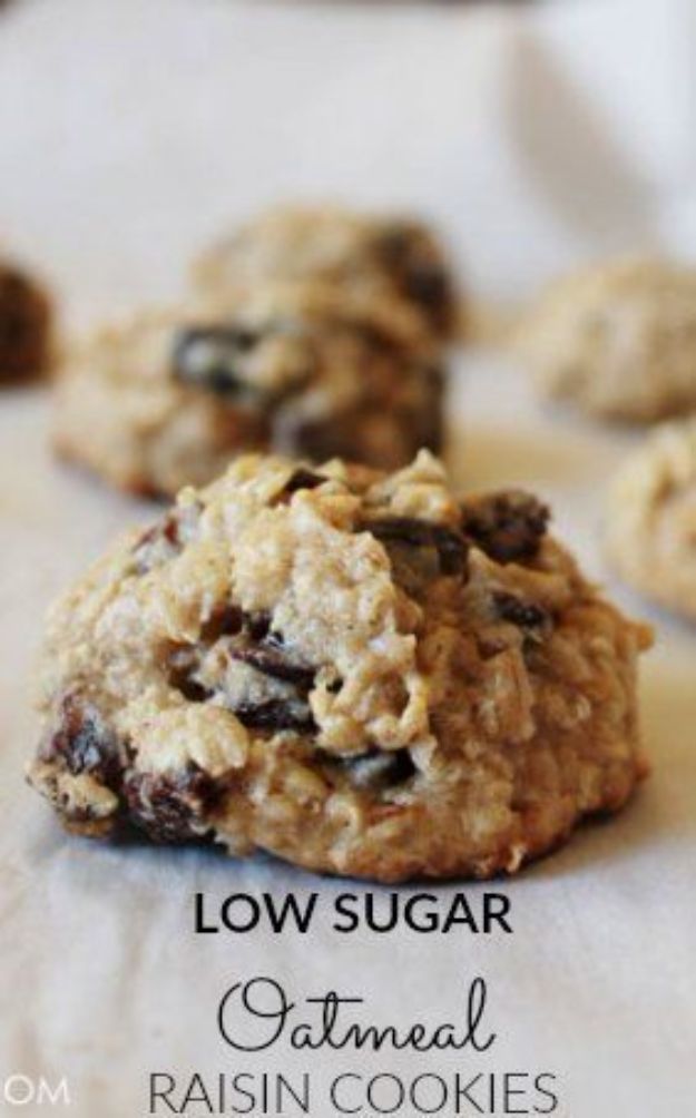 Low Sugar Dessert Recipes - Low Sugar Oatmeal Raisin Cookies - Healthy Desserts and Ideas for Healthy Sweets Without Much Sugar - Raw Foods and Easy Clean Eating Dessert Tips, Keto Diet Snacks - Chocolate, Gluten Free, Cakes, Fruit Dips, No Bake, Stevia and Sweetener Options - Diabetic Diets and Diabetes Recipe Ideas for Desserts #recipes #recipeideas #lowsugar #nosugar #lowcalorie #diyjoy #dessertrecipes #lowsugar #dietrecipes