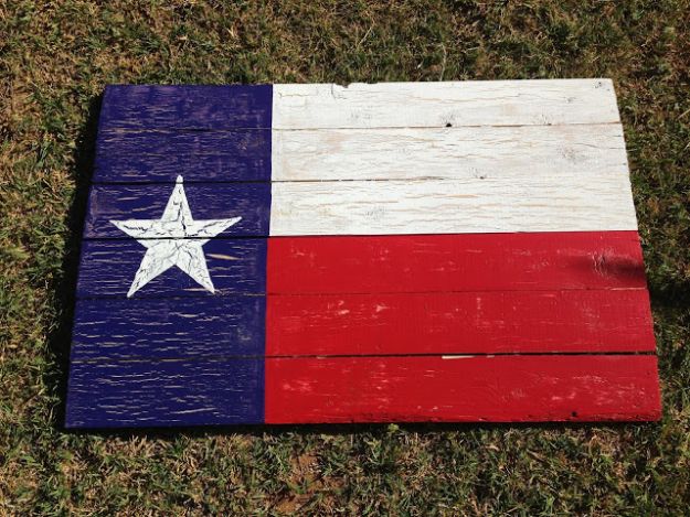 DIY Ideas For Everyone Who Loves Texas - Texas Flag DIY Reclaimed Wood - Cute Lone Star State Crafts In The Shape of Texas - Best Texan Quotes, Sayings and Signs for Your Porch and Home - Easy Texas Themed Decorating Ideas - Country Crafts, Rustic Home Decor, String Art and Map Projects Shaped Like Texas - Decor for Living Room, Bedroom, Bathroom, Kitchen and Yard http://diyjoy.com/diy-ideas-Texas