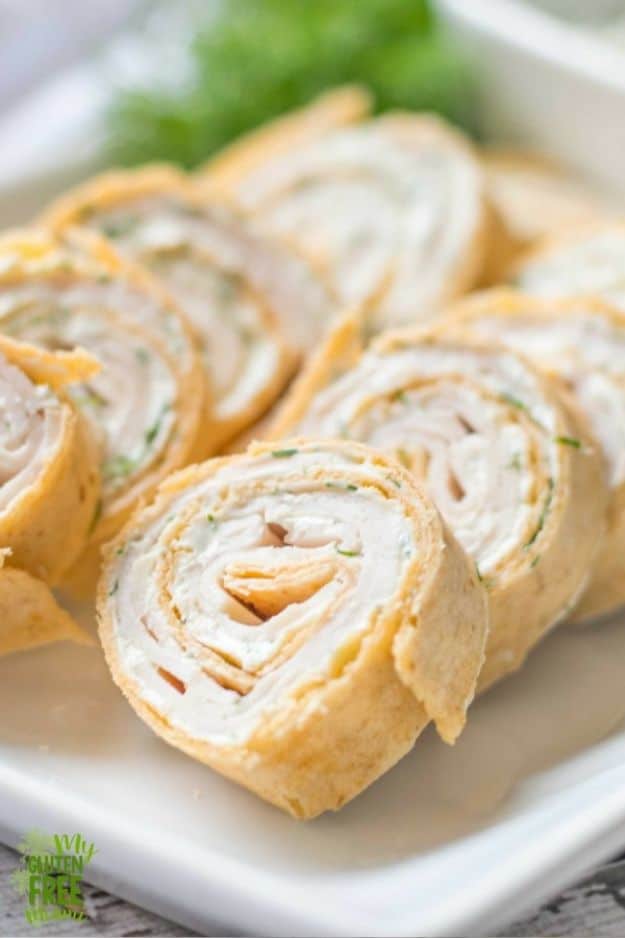 Gluten Free Appetizers - Turkey and Dill Gluten Free Pinwheel Appetizers - Easy Flourless and Glutenfree Snacks, Wraps, Finger Foods and Snack Recipes - Recipe Ideas for Gluten Free Diets #glutenfree 