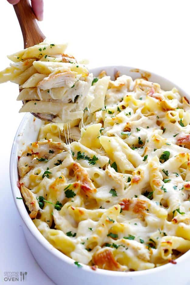 Easy Recipes For Rotisserie Chicken - Chicken Alfredo Baked Ziti - Healthy Recipe Ideas for Leftovers - Comfort Foods With Chicken - Low Carb and Gluten Free, Crock Pot Meals,#easyrecipes #dinnerideas #recipes