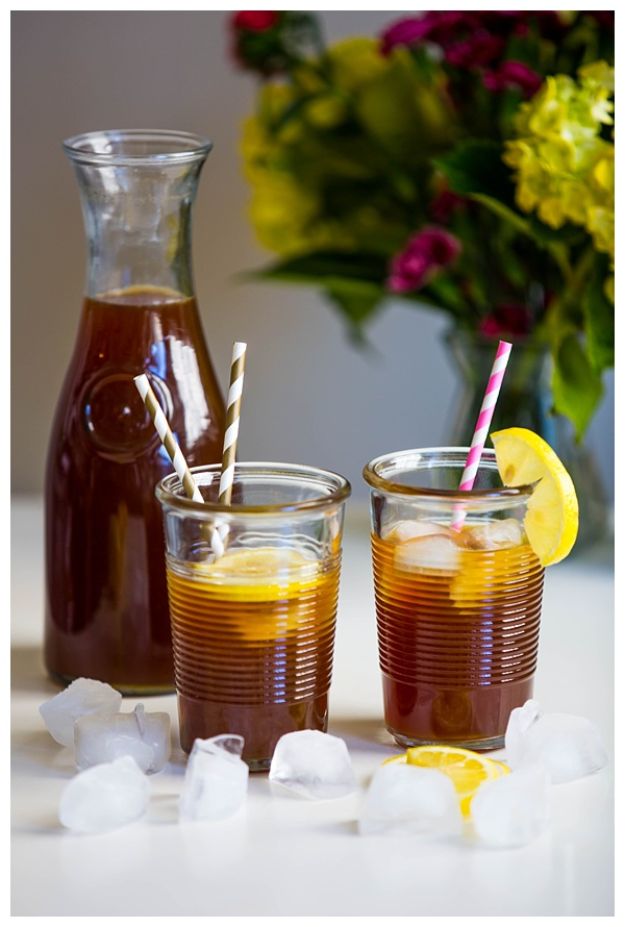 Coffee Drink Recipes - Iced Coffee Lemonade - Easy Drinks and Coffees To Make At Home - Frozen, Iced, Cold Brew and Hot Coffee Recipe Ideas - Sugar Free, Low Fat and Blended Drinks - Mocha, Frappucino, Caramel, Chocolate, Latte and Americano - Flavored Coffee, Liqueur and After Dinner Drinks With Alcohol, Dessert Ideas for Parties #coffeedrinks #coffeerecipes #coffee #drinkrecipes