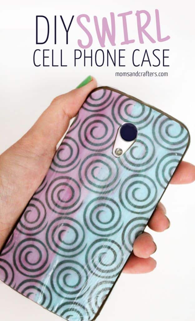 Crafts To Make and Sell - DIY Swirl Cellphone Case - 75 MORE Easy DIY Ideas for Cheap Things To Sell on Etsy, Online and for Craft Fairs. Make Money with crafts to sell ideas #crafts
