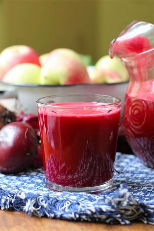 DIY Juice Recipes for Health, Detox and Energy - Apple Beet Juice - Juicing for Beginners With Fruit and Vegetables - Recipe Ideas and Mixes for Juices That Promote Weightloss, Help With Inflammation, For Cancer, For Skin, Cleanse and for Fat Burning - Try These for Kids, for Breakfast, Lunch and Post Workout 