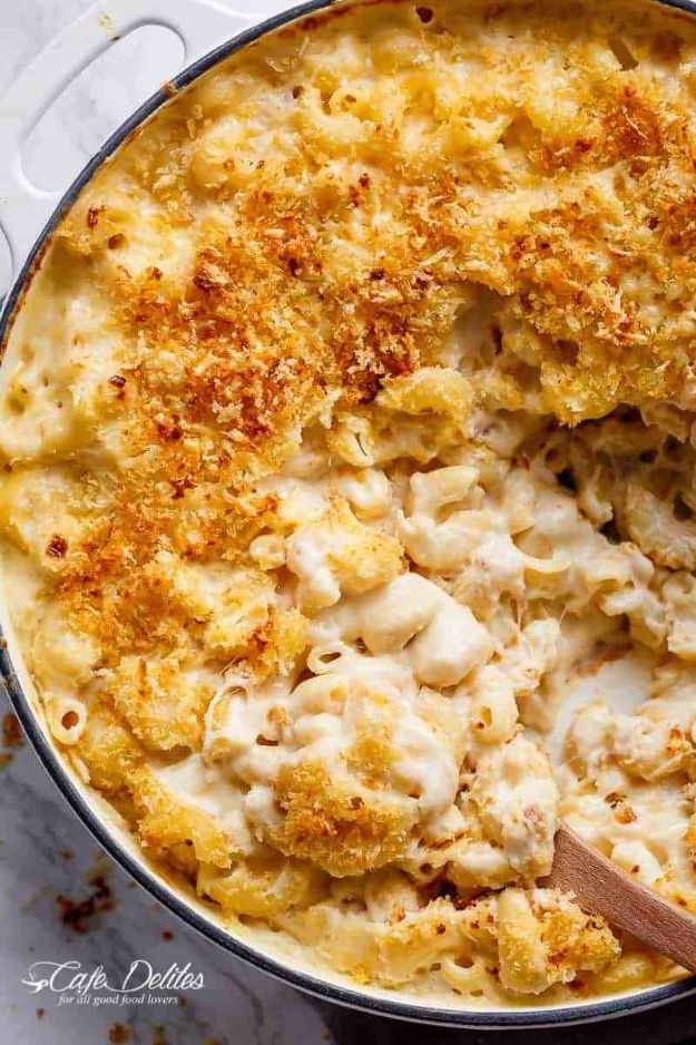 Best Recipes for the Cheese Lover - Creamy Garlic Parmesan Mac & Cheese - Easy Recipe Ideas With Cheese - Homemade Appetizers, Dips, Dinners, Snacks, Pasta Dishes, Healthy Lunches and Soups Made With Your Favorite Cheeses - Ricotta, Cheddar, Swiss, Parmesan, Goat Chevre, Mozzarella and Feta Ideas - Grilled, Healthy, Vegan and Vegetarian #cheeserecipes #recipes #recipeideas #cheese #cheeserecipe 