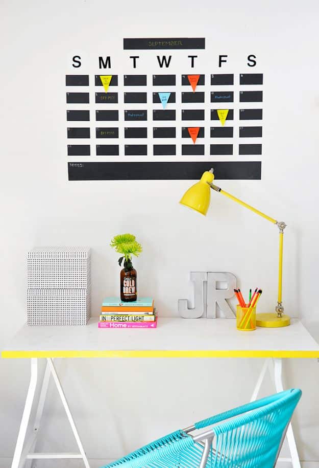 DIY Calendars - DIY Chalkboard Tape Wall Calendar - Homemade Calender Ideas That Make Great Cheap Gifts for Christmas - Desk, Wall and Glass Dry Erase Organizing Calendar Projects With Step by Step Tutorials - Paint, Stamp, Magnetic, Family Planner and Organizer #diycalendar #diyideas #crafts #calendars #organizing #diygifts #calendars #diyideas