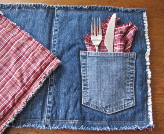 Blue Jean Upcycles - Denim Placemats - Ways to Make Old Denim Jeans Into DIY Home Decor, Handmade Gifts and Creative Fashion - Transform Old Blue Jeans into Pillows, Rugs, Kitchen and Living Room Decor, Easy Sewing Projects for Beginners #sewing #diy #crafts #upcycle