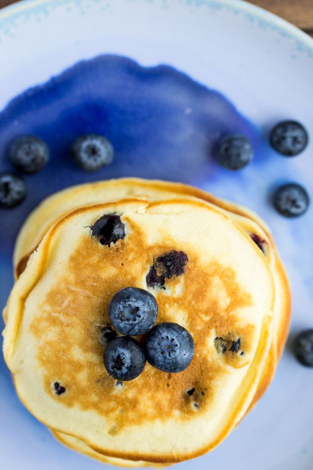 Best Pancake Recipes - Fluffy Blueberry Pancakes - Homemade Pancakes With Banana, Berries, Fruit and Maple Syrup - How To Make Pancake Mix at Home - Gluten Free, Low Fat and Healthy Recipes - Breakfast and Brunch Recipe Ideas - Silver Dollar, Buttermilk, Make Ahead and Quick Versions With Strawberries and Blueberries #pancakes #pancakerecipes #recipeideas #breakfast #breakfastrecipes http://diyjoy.com/pancake-recipes
