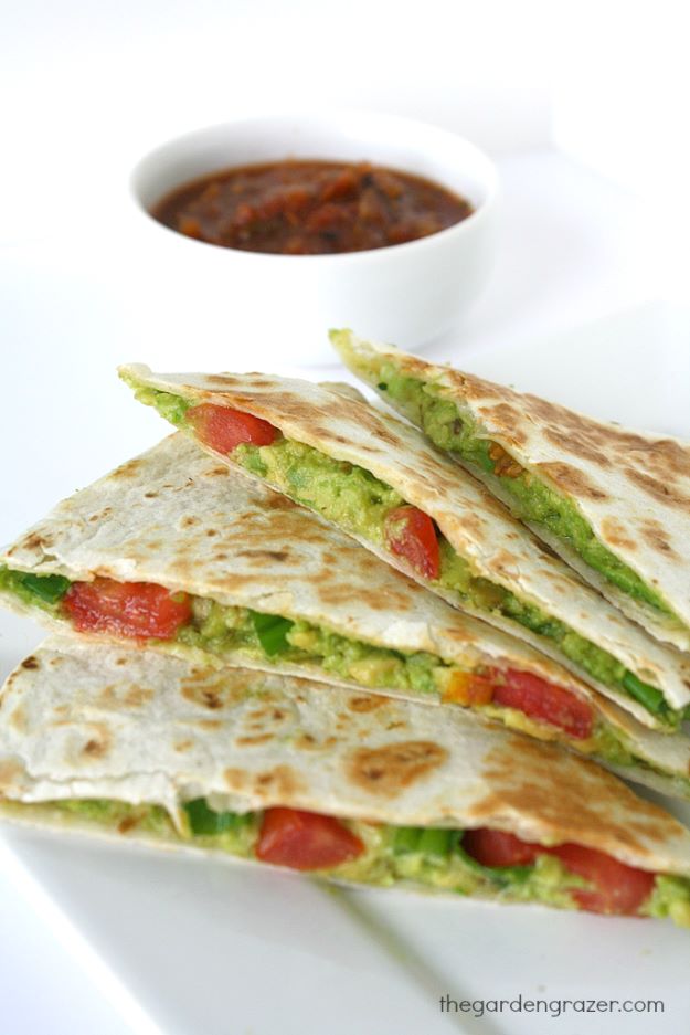 Avocado Recipes - Avocado Quesadillas - Quick Avocado Toast, Eggs, Keto Guacamole, Dips, Salads, Healthy Lunches, Breakfast, Dessert and Dinners - Party Foods, Soups, Low Carb Salad Dressings and Smoothie #avocado #recipes