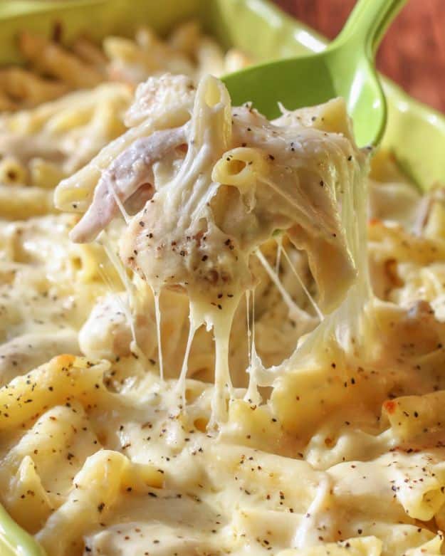 Best Casserole Recipes - Cheesy Chicken Alfredo Bake - Healthy One Pan Meals Made With Chicken, Hamburger, Potato, Pasta Noodles and Vegetable - Quick Casseroles Kids Like - Breakfast, Lunch and Dinner Options - Mexican, Italian and Homestyle Favorites - Party Foods for A Crowd and Potluck Dishes #recipes #casseroles