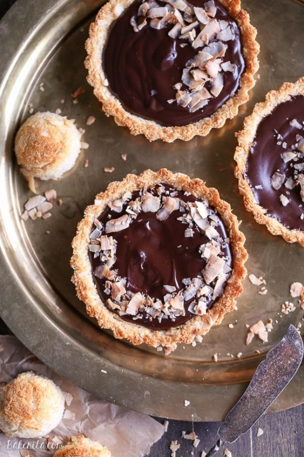 Chocolate Desserts and Recipe Ideas - Chocolate Ganache Tarts with Coconut Macaroon Crust - Easy Chocolate Recipes With Mint, Peanut Butter and Caramel - Quick No Bake Dessert Idea, Healthy Desserts, Cake, Brownies, Pie and Mousse - Best Fancy Chocolates to Serve for Two 