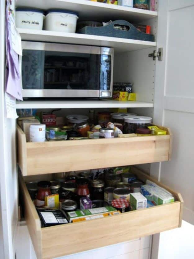 DIY Closet Organization- Ikea Storage Bin Labels - Lemon Thistle