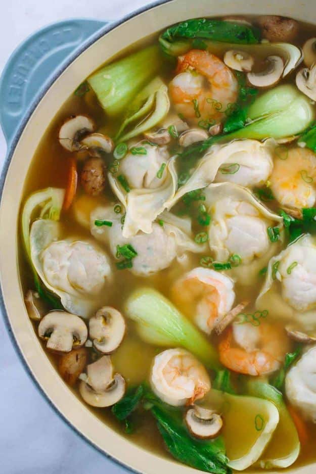  Easy Dinner Recipes - Easy Homemade Wonton Soup - Quick and Simple Dinner Recipe Ideas for Weeknight and Last Minute Supper - Chicken, Ground Beef, Fish, Pasta, Healthy Salads, Low Fat and Vegetarian Dishes #easyrecipes #dinnerideas #recipes