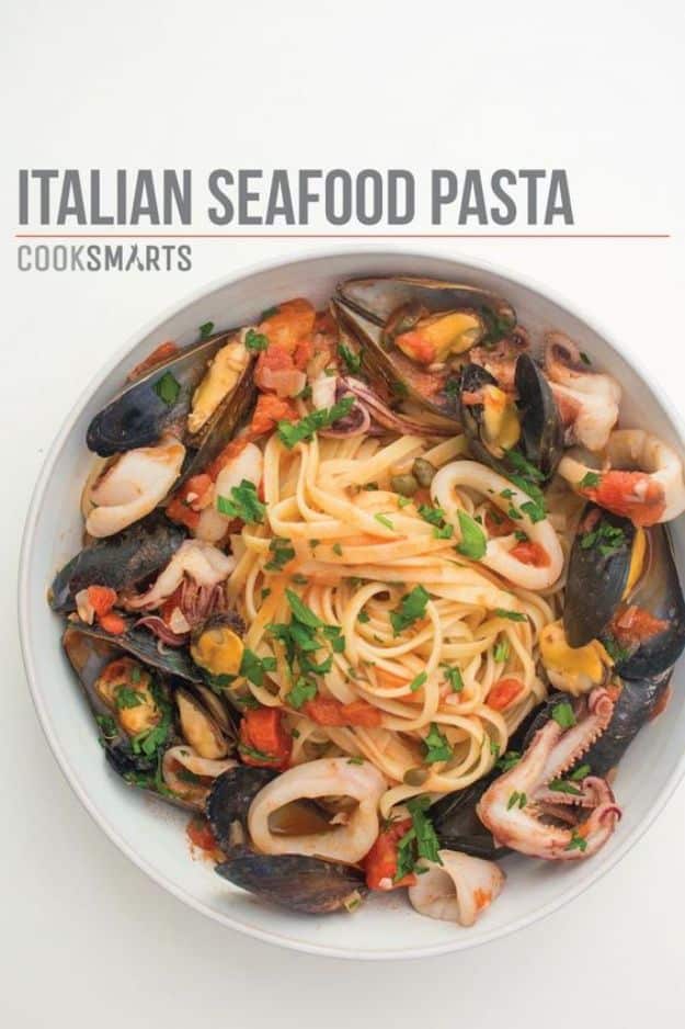 Best Italian Recipes - Italian Seafood Pasta with Mussels & Calamari - Authentic and Traditional italian dishes For Dinner, Appetizers, and Easy Lunch - Pasta with Chicken, Lasagna, Noodles With Cheese, Healthy Recipe Ideas - Party Trays and Food For A Crowd - Fettucini, Spaghetti, Alfredo Sauce, Meatballs, Grilled Steak and Fish, Soup, Seafood, Vegetarian and Crockpot Versions #italian 