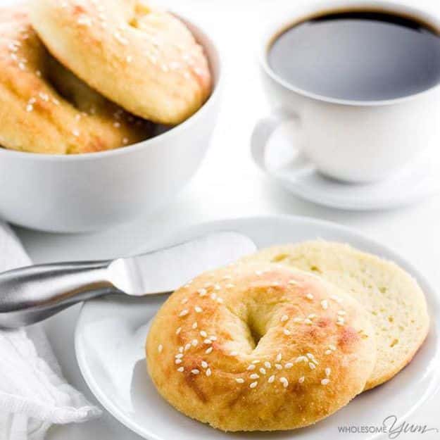 Keto Breakfast Recipes - Keto Bagels With Fathead Dough - Low Carb Breakfasts and Morning Meals for the Ketogenic Diet - Low Carbohydrate Foods on the Go - Easy Crockpot Recipes and Casserole - Muffins and Pancakes, Shake and Smoothie, Ideas With No Eggs #keto