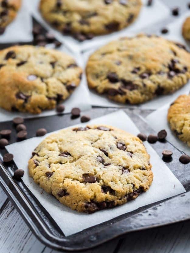 Keto Dessert Recipes - Keto Chocolate Chip Cookies - Easy Ketogenic Diet Dessert Recipes and Recipe Ideas - Shakes, Cakes In A Mug, Low Carb Brownies, Gluten Free Cookies #keto #ketorecipes #desserts