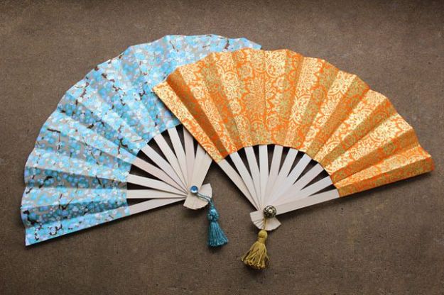 Paper Crafts DIY - Make Japanese Fans - Papercraft Tutorials and Easy Projects for Make for Decoration and Gift IDeas - Origami, Paper Flowers, Heart Decoration, Scrapbook Notions, Wall Art, Christmas Cards, Step by Step Tutorials for Crafts Made From Papers #crafts