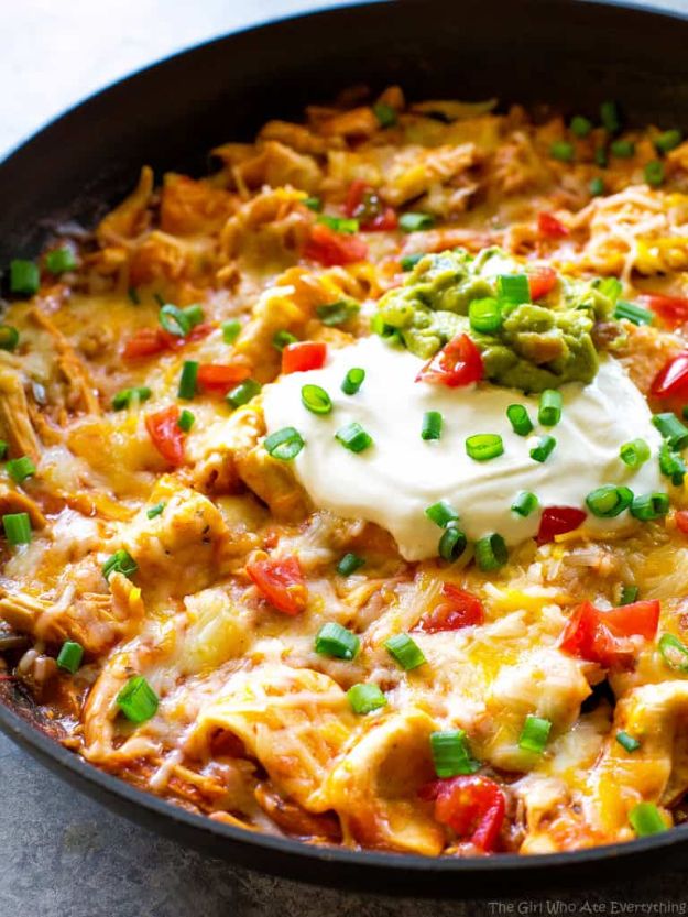  Easy Dinner Recipes - One Pan Chicken Enchilada Skillet - Quick and Simple Dinner Recipe Ideas for Weeknight and Last Minute Supper - Chicken, Ground Beef, Fish, Pasta, Healthy Salads, Low Fat and Vegetarian Dishes #easyrecipes #dinnerideas #recipes