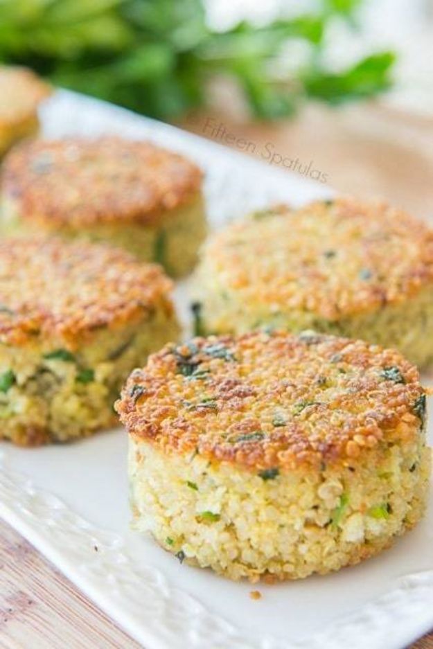  Easy Dinner Recipes - Quinoa Cakes with Parmesan - Quick and Simple Dinner Recipe Ideas for Weeknight and Last Minute Supper - Chicken, Ground Beef, Fish, Pasta, Healthy Salads, Low Fat and Vegetarian Dishes #easyrecipes #dinnerideas #recipes