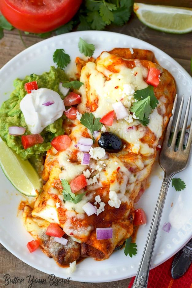 Enchiladas - Sour Cream Chicken Enchiladas - Best Easy Enchilada Recipes and Enchilada Casserole With Chicken, Beef, Cheese, Shrimp, Turkey and Vegetarian - Healthy Salsa for Green Verdes, Sour Cream Enchiladas Mexicanas, White Sauce, Crockpot Ideas - Dinner, Lunch and Party Food Ideas to Feed A Group or Crowd #enchiladas #mexican #recipes