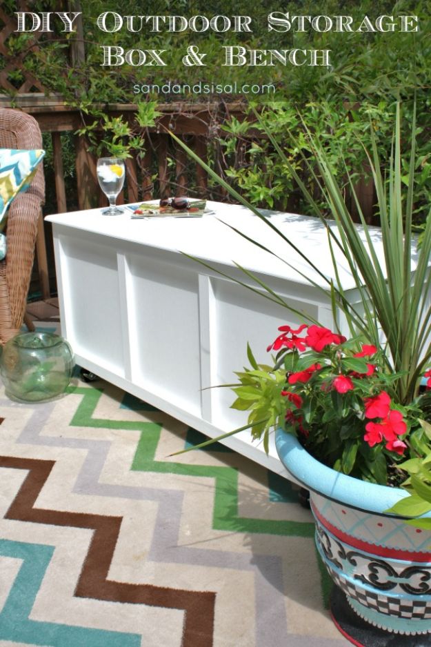 DIY Outdoor Furniture - DIY Outdoor Storage Box and Bench - Cheap and Easy Ideas for Patio and Porch Seating and Tables, Chairs, Sofas - How To Make Outdoor Furniture Projects on A Budget - Fmaily Friendly Decor Kids Love - Quick Projects to Make This Weekend - Swings, Pallet Tables, End Tables, Rocking Chairs, Daybeds and Benches  