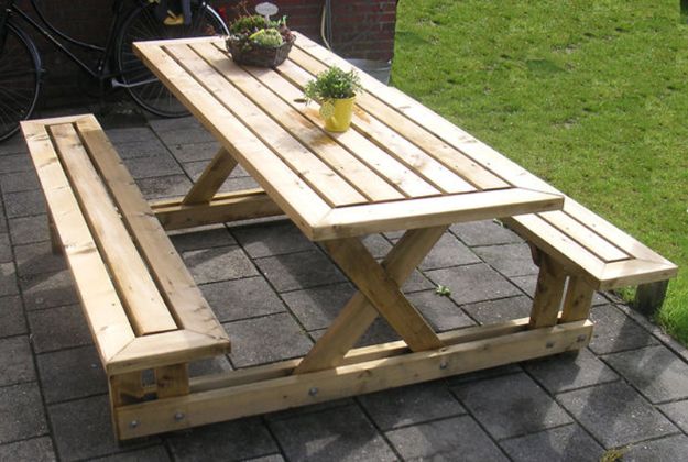 DIY Outdoor Furniture - DIY Picnic Table - Cheap and Easy Ideas for Patio and Porch Seating and Tables, Chairs, Sofas - How To Make Outdoor Furniture Projects on A Budget - Fmaily Friendly Decor Kids Love - Quick Projects to Make This Weekend - Swings, Pallet Tables, End Tables, Rocking Chairs, Daybeds and Benches  