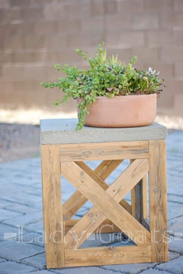 DIY Outdoor Furniture - DIY X-Stool or Table - Cheap and Easy Ideas for Patio and Porch Seating and Tables, Chairs, Sofas - How To Make Outdoor Furniture Projects on A Budget - Fmaily Friendly Decor Kids Love - Quick Projects to Make This Weekend - Swings, Pallet Tables, End Tables, Rocking Chairs, Daybeds and Benches  