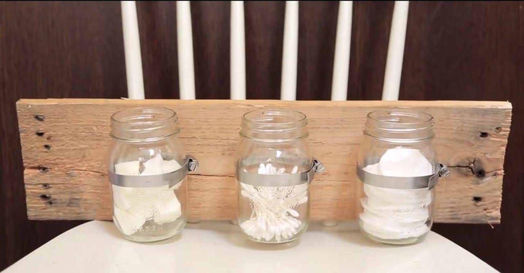 Mason Jar Crafts for the Home | Easy DIY Home Decor | DIY Organization Ideas | DIY Projects and Crafts by DIY JOYMason Jar Crafts for the Home | Easy DIY Home Decor | DIY Organization Ideas | DIY Projects and Crafts by DIY JOY at http://diyjoy.com/mason-jar-crafts-diy-organization