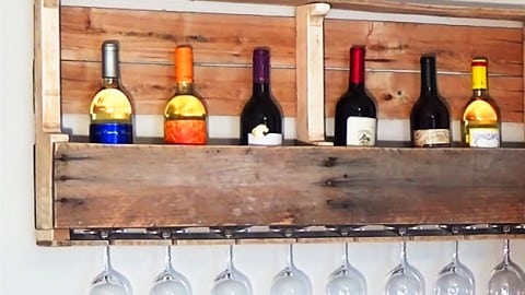 DIY Wood Pallet Wine Rack | DIY Joy Projects and Crafts Ideas