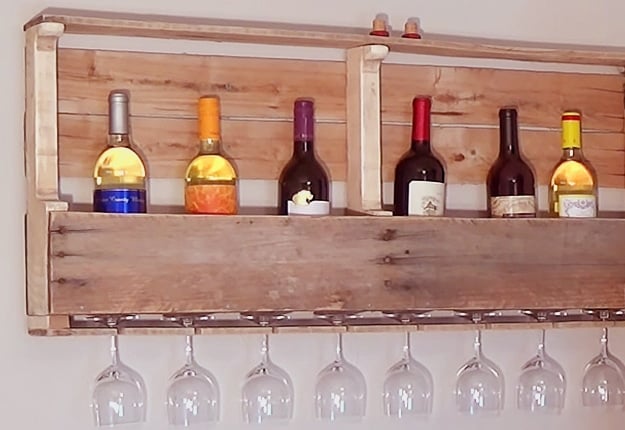 DIY Wood Pallet Wine Rack