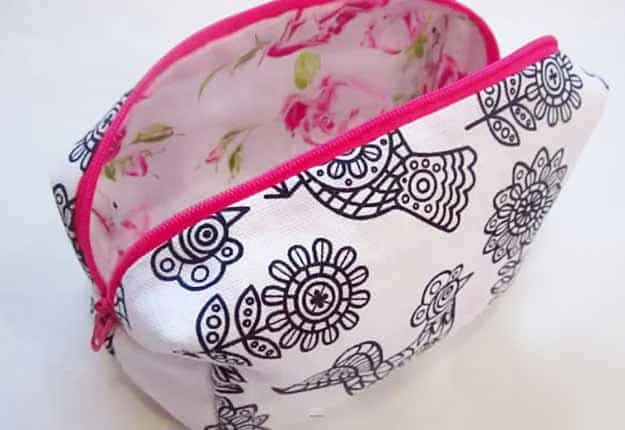 DIY Easy Small Zipper Pouch ~ DIY Tutorial Ideas!