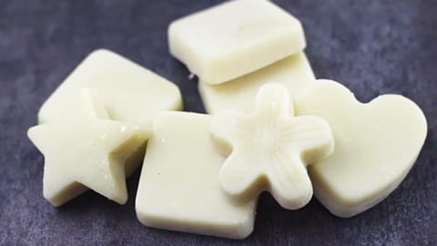 DIY Lotion Bars | DIY Joy Projects and Crafts Ideas